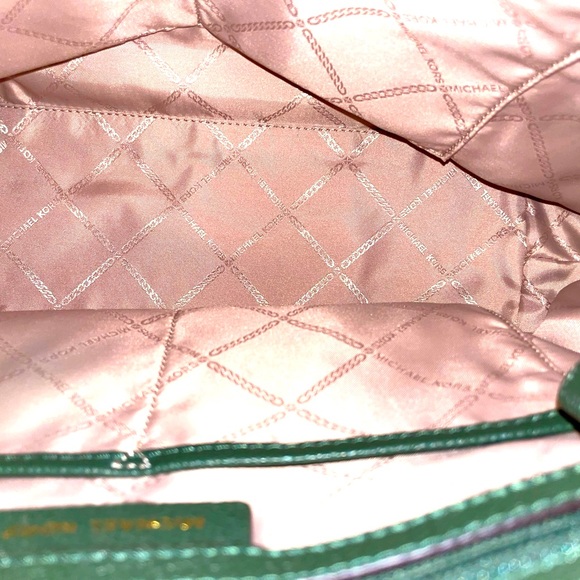 Michael Kors Sierra Large Satchel - NWOT - Picture 5 of 9